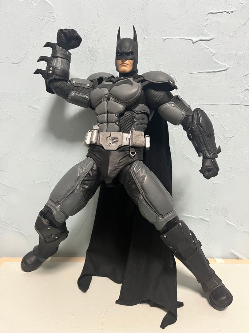 NECA ネカ 1/4 BATMAN バットマン アーカム・ビギンズ　フィギュア