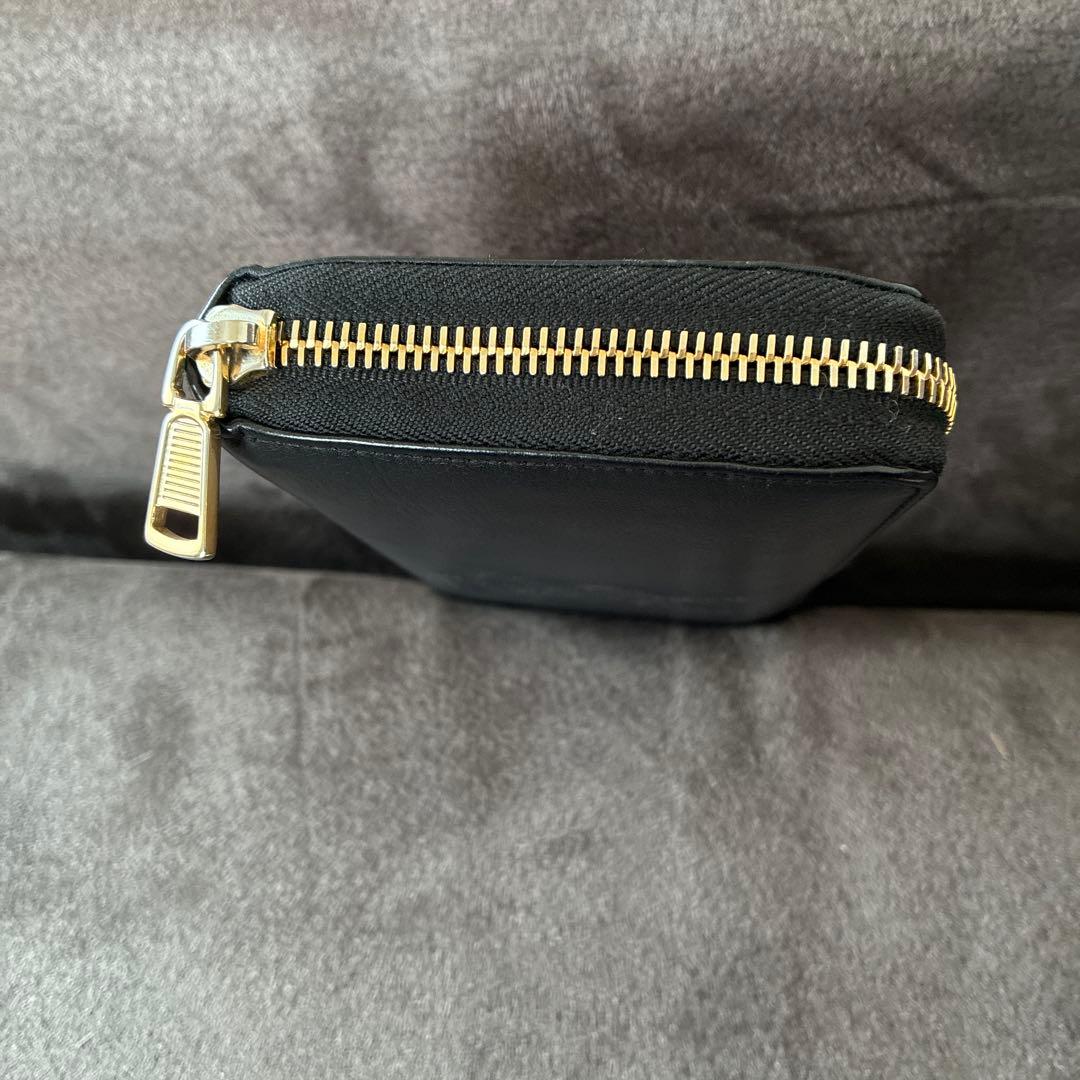 Yves saint Laurent イヴサンローラン ラウンドファスナー長財布