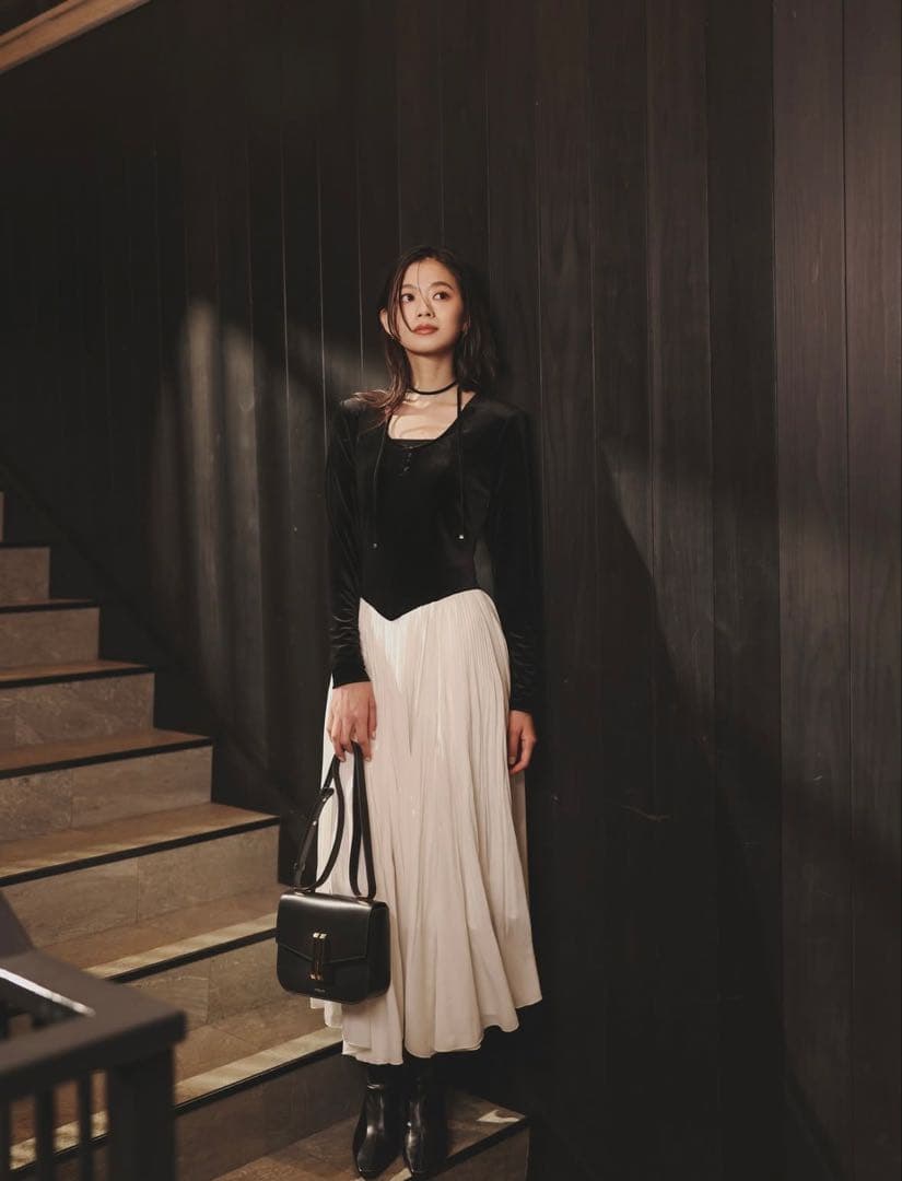 新品　anuans ベロアシフォンドッキングワンピース