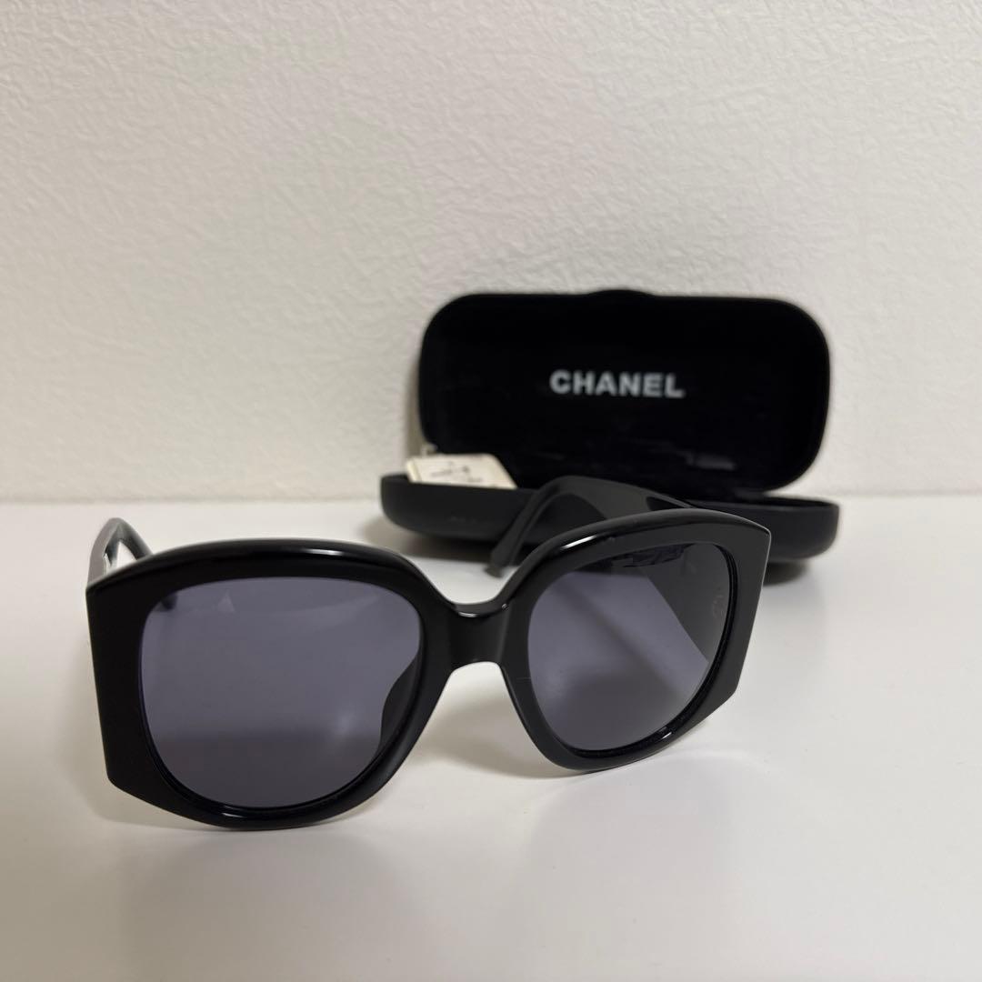 【CHANEL】90s ヴィンテージ サングラス ビッグロゴ スクエア型