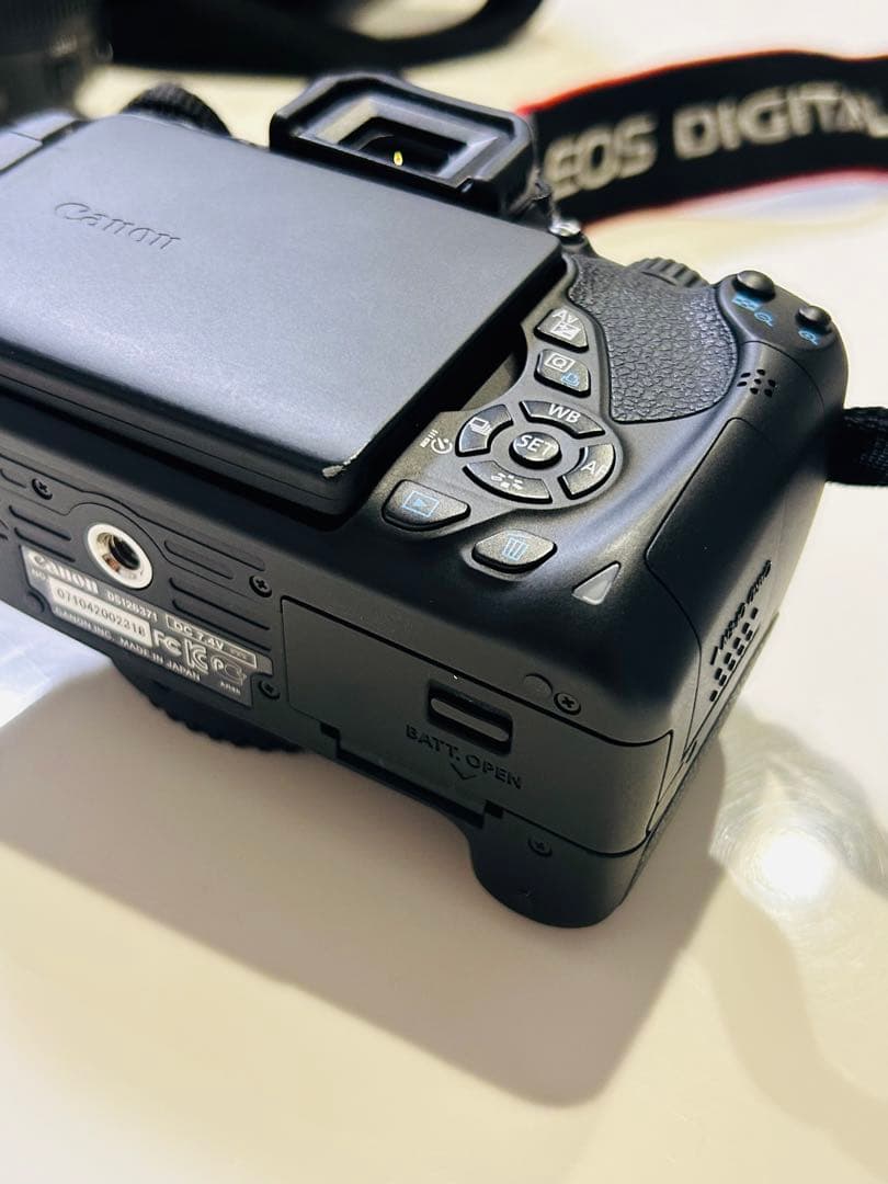 Canon EOS kiss X6i デジタル一眼レフ