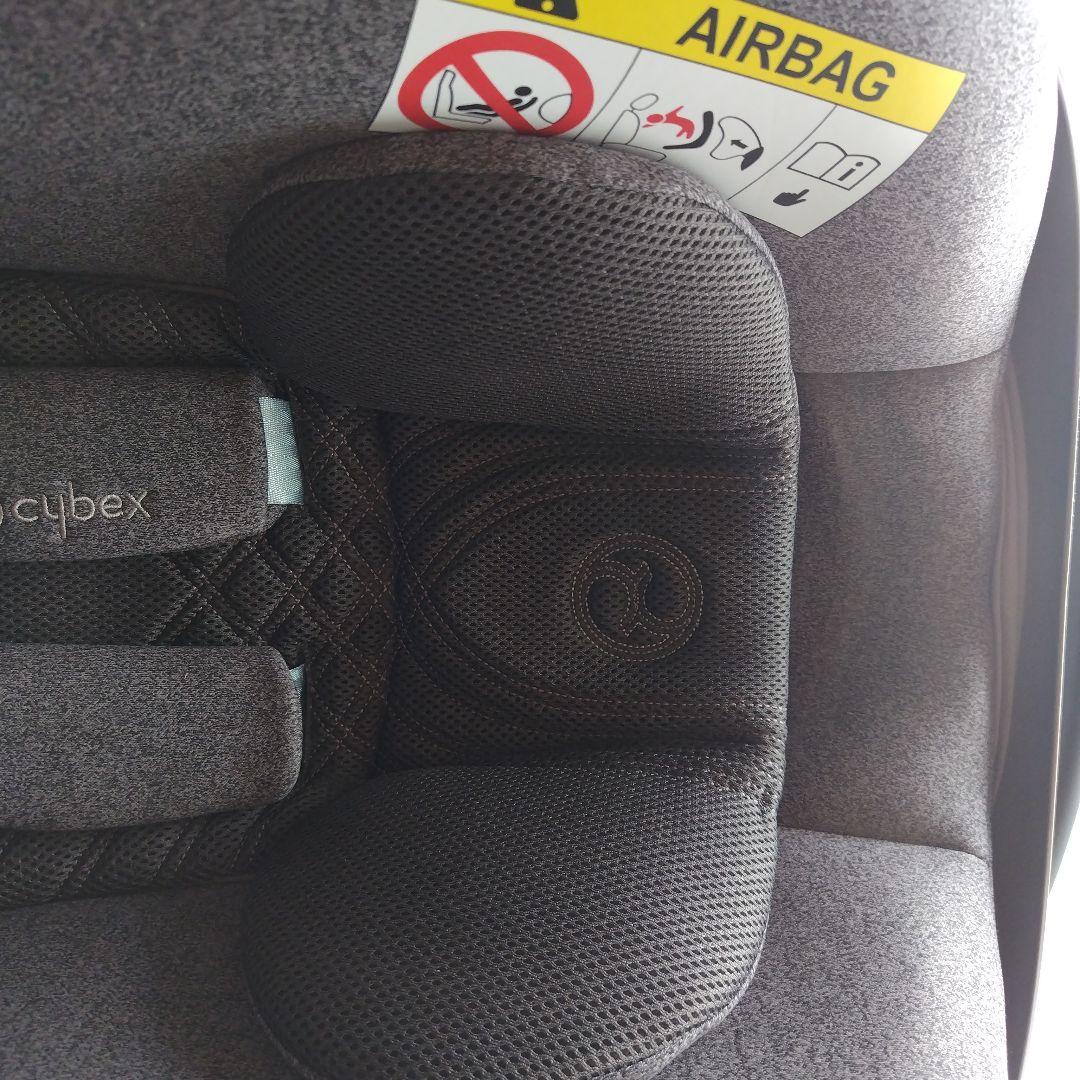 cybex プラチナム グレー チャイルドシート　未使用に近い