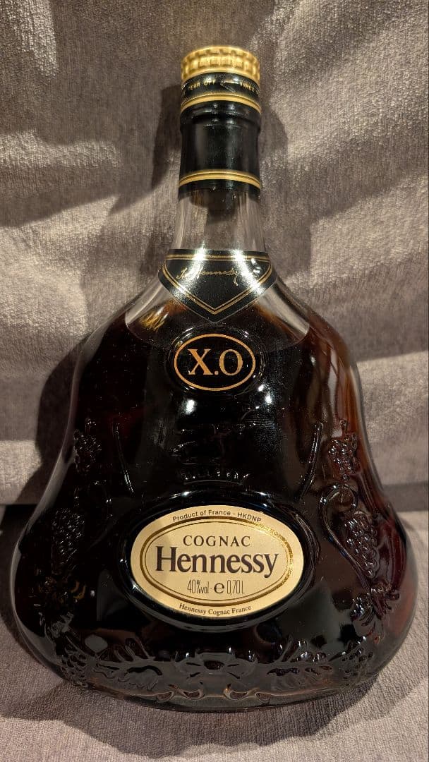 Hennessy X.O コニャック 700ml　金キャップクリアボトル
