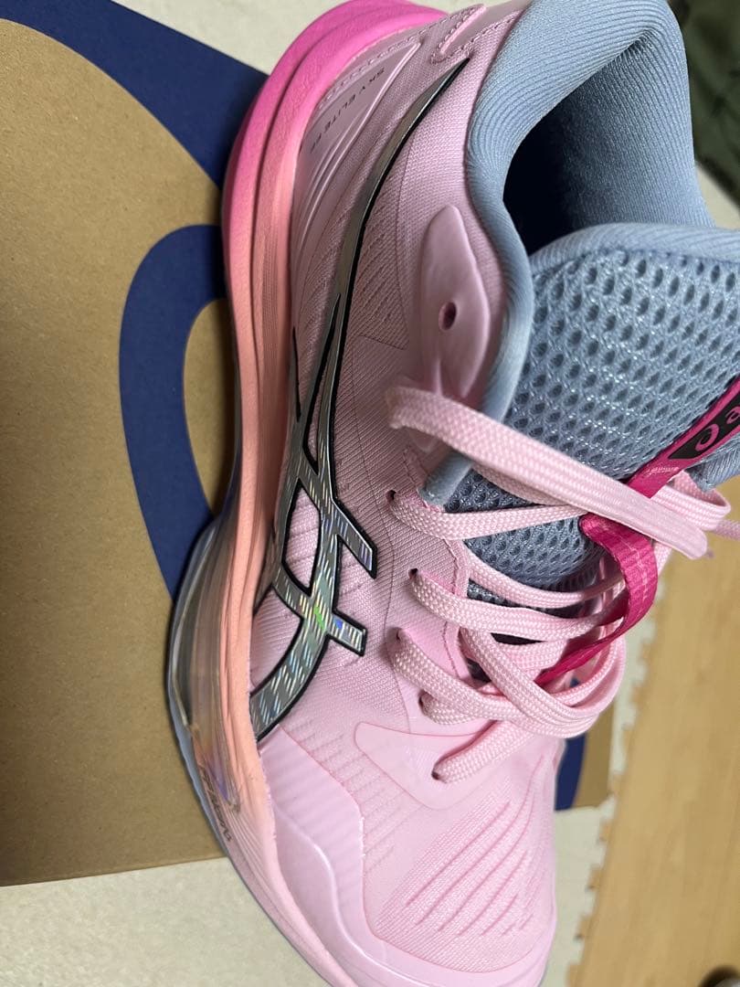 asics バレーボールシューズ ピンク/グレー