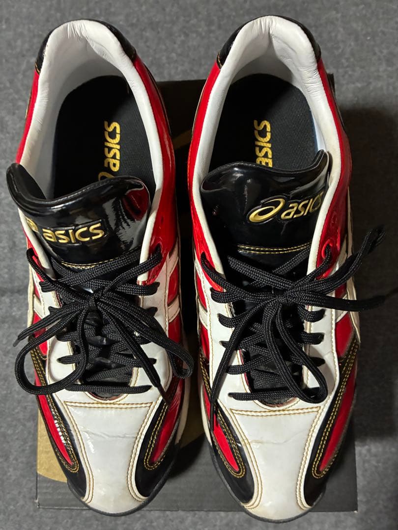 アシックス野球トレーニングシューズ