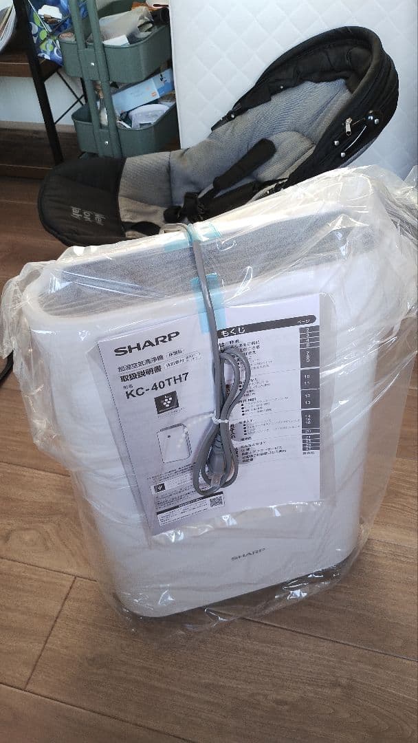 保証書付　新品未開封　SHARP 加湿空気清浄機　KC-40TH7-W