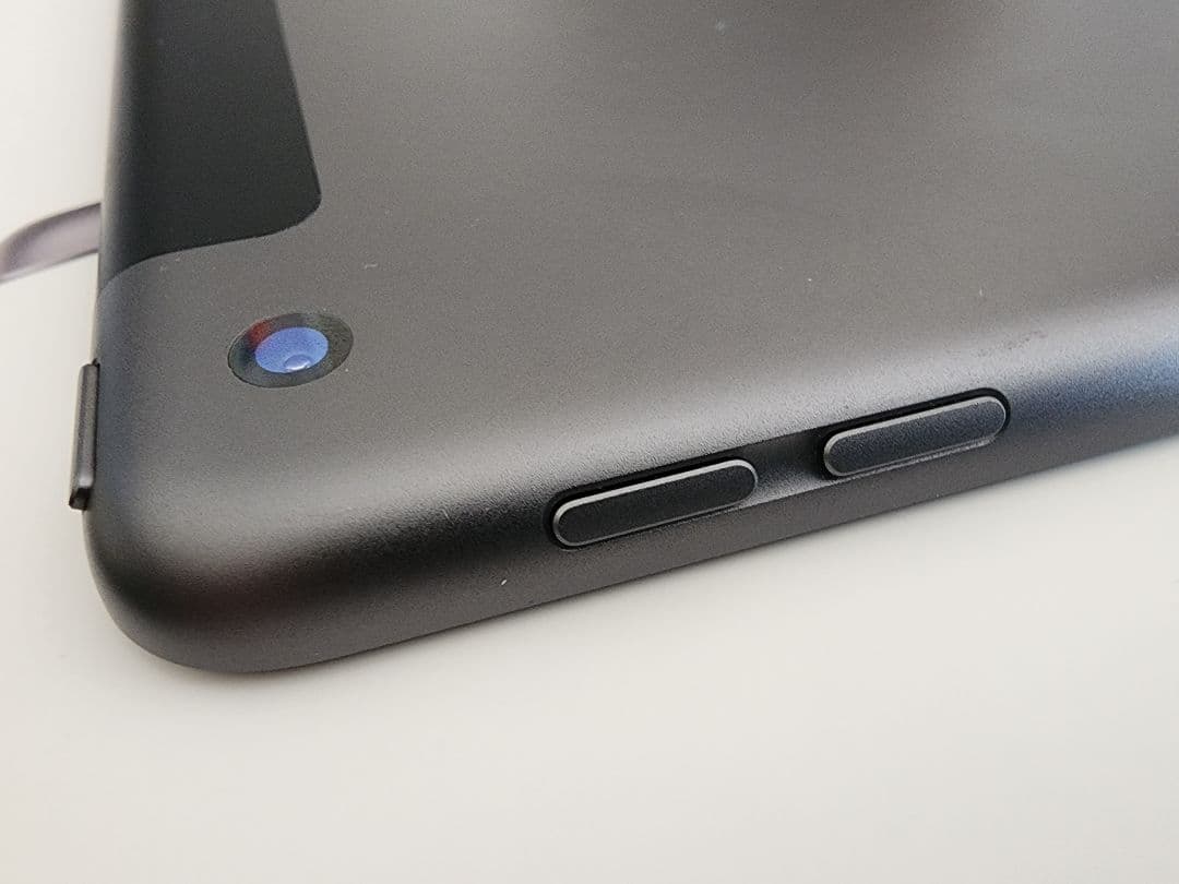 iPad 第9世代 64GB シルバー Wi-Fi+Cellularモデル