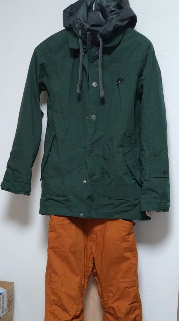 【美品】スノーボード・スキー用レディースウェア 上下セットМ‼️緑/オレンジ