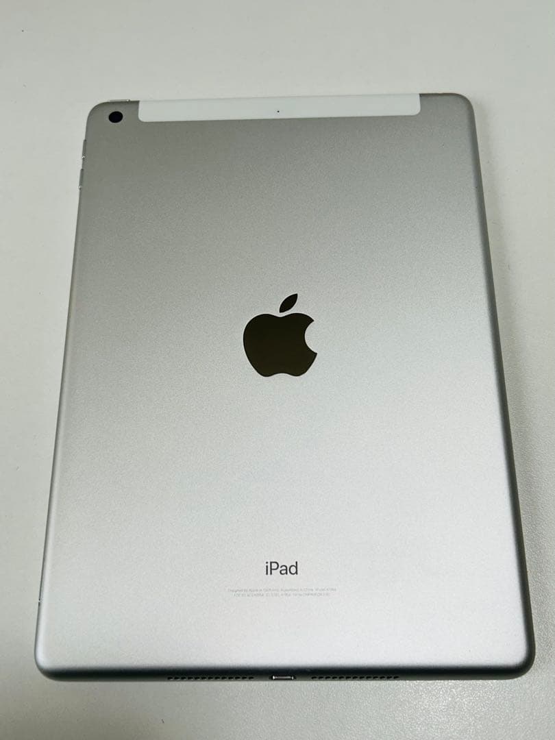 【匿名配送 動作確認済み】iPad第6世代 セルラーモデル 32GB シルバー