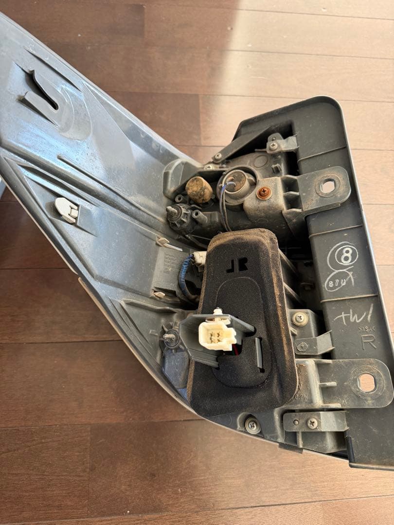 20ヴェルファイア 純正テールランプセット