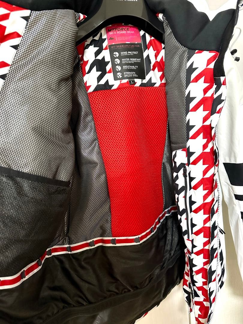 アスリート着用スキーウェア