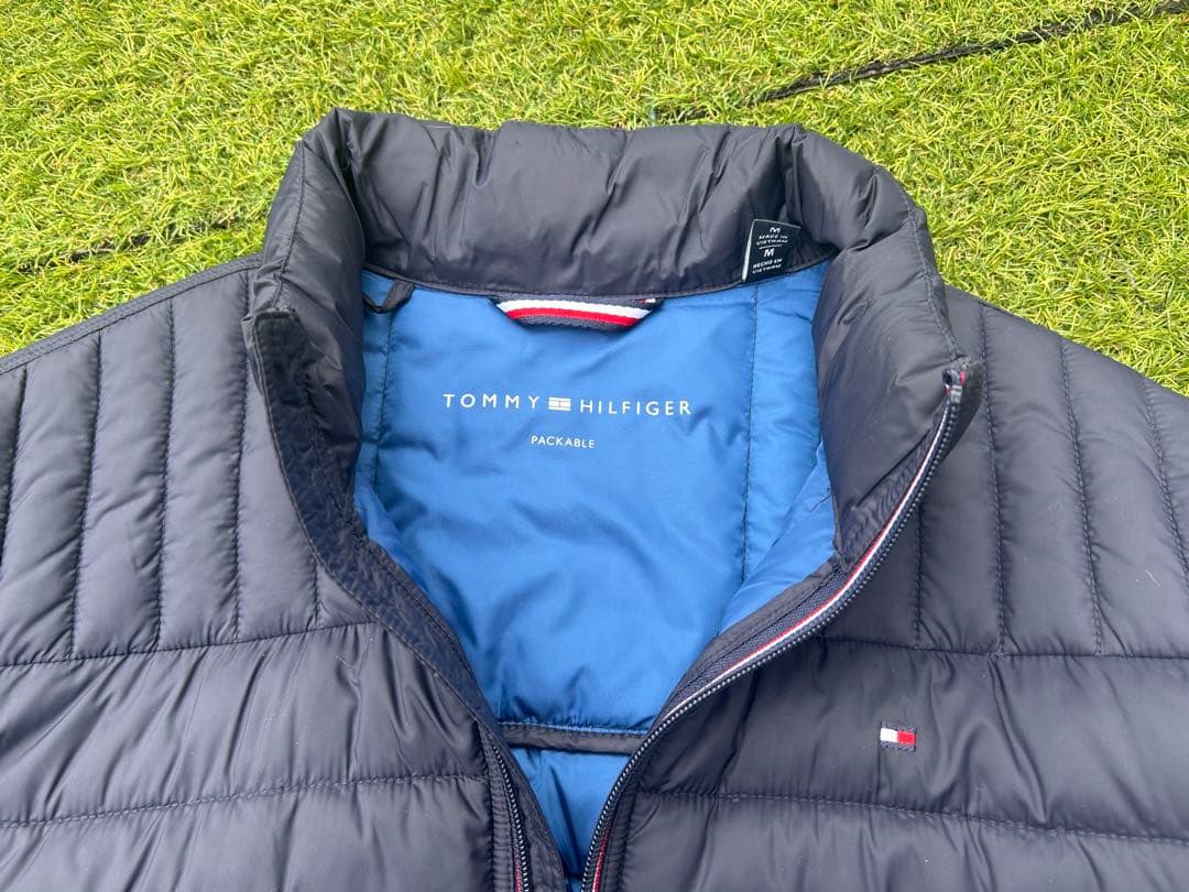 [新品]ダウンジャケットトミーヒルフィガー　ネイビー (Lサイズ仕様)