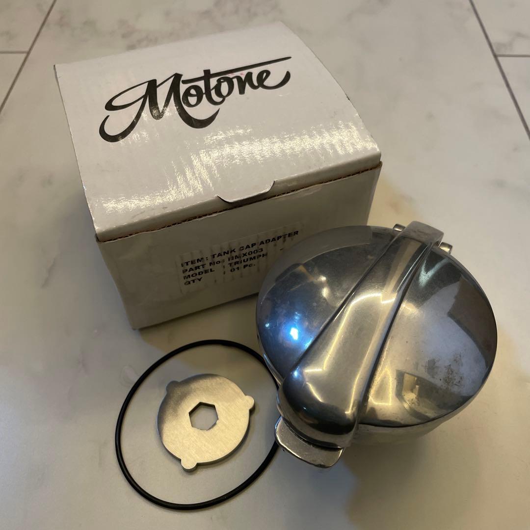 TRIUMPH タンクキャップ モートーン ボンネビル ボバー トライアンフ