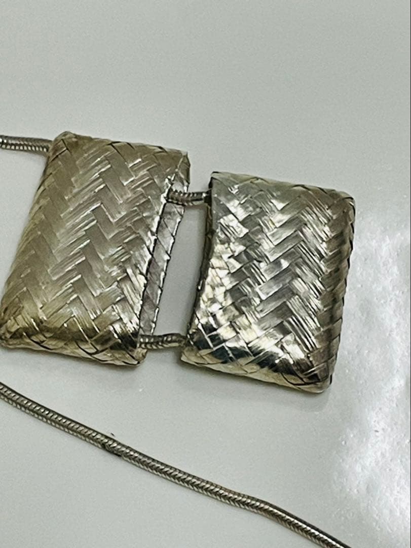 s*a様 ティファニー　バッグ型ピルケース ネックレス