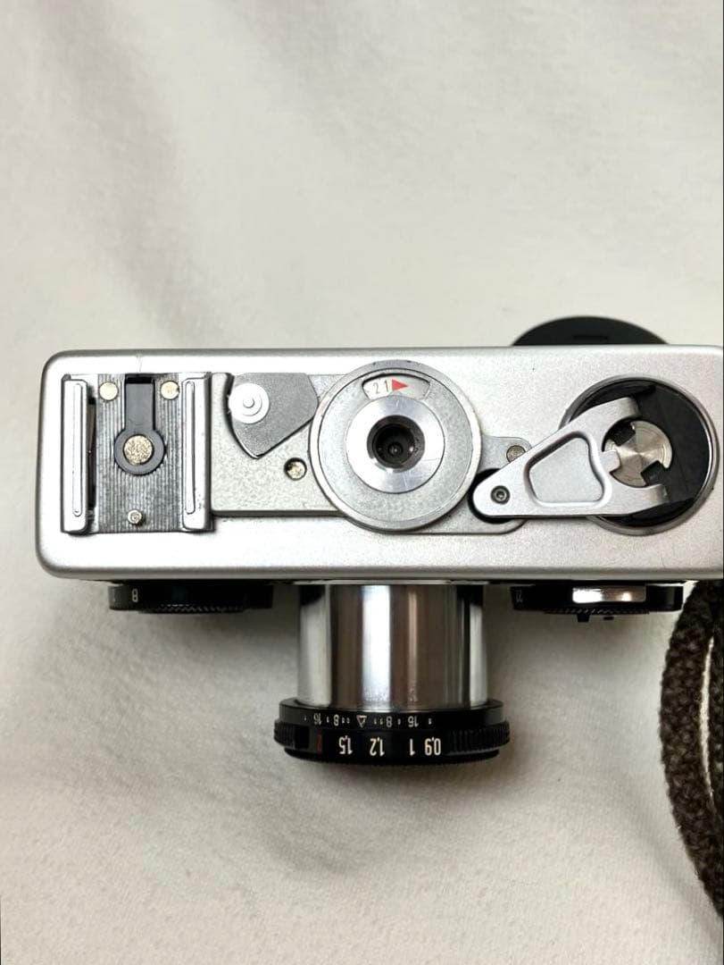 Rollei 35T シルバー｜ストラップ・レザーケース付き