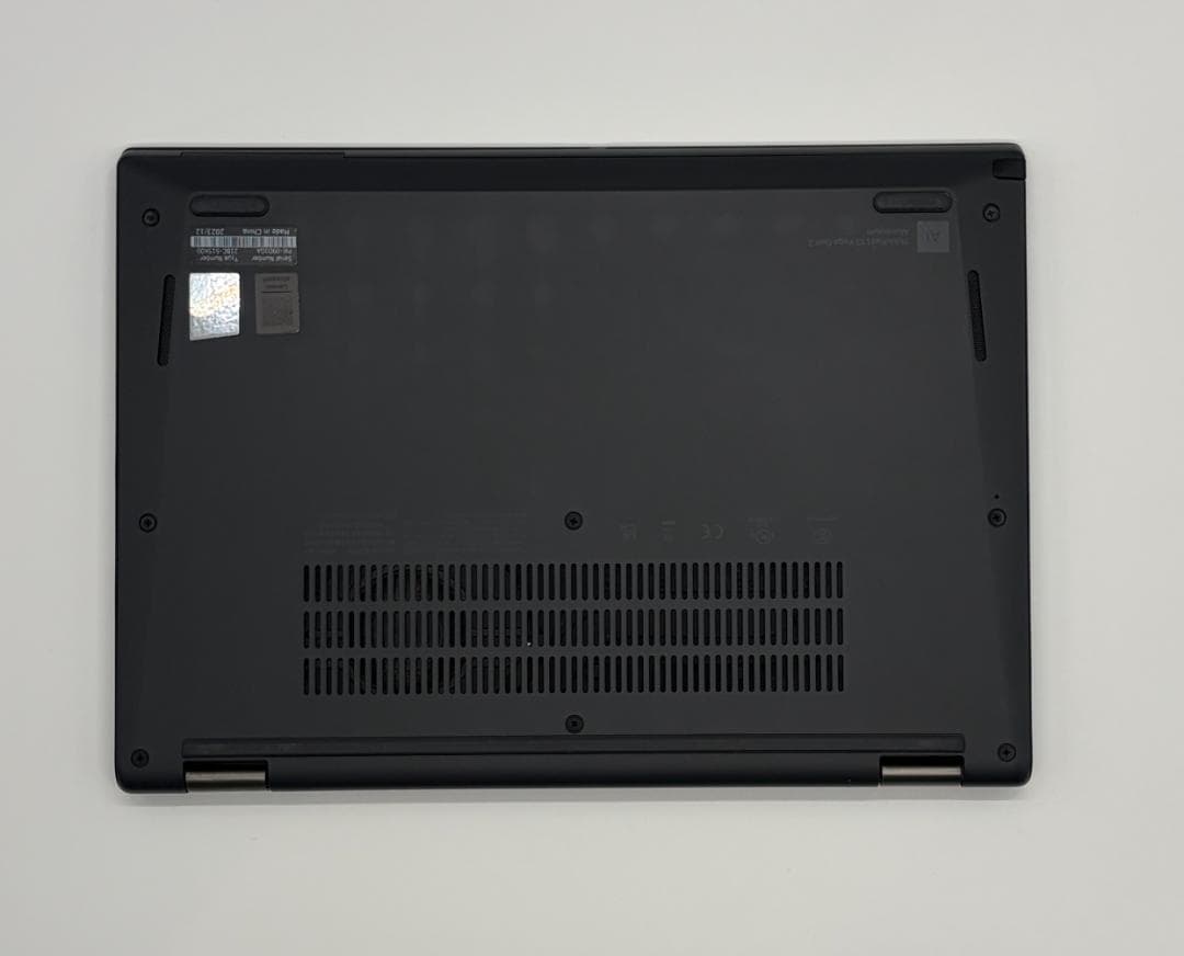 2023/12モデル、ThinkPad L13 Yoga、16/256NVMe