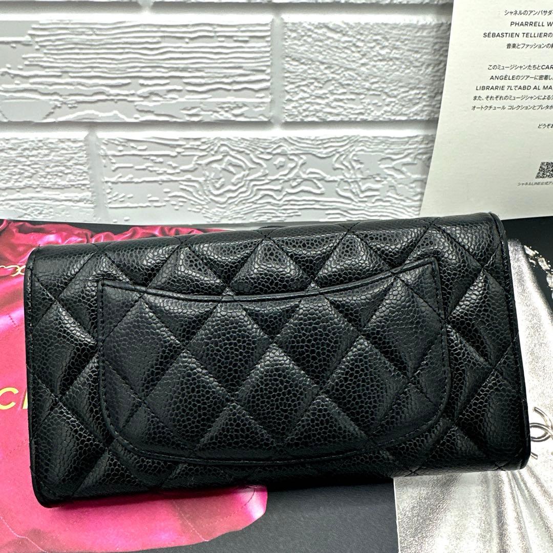 シャネル　CHANEL マトラッセ　キャビアスキン　フラップ　長財布