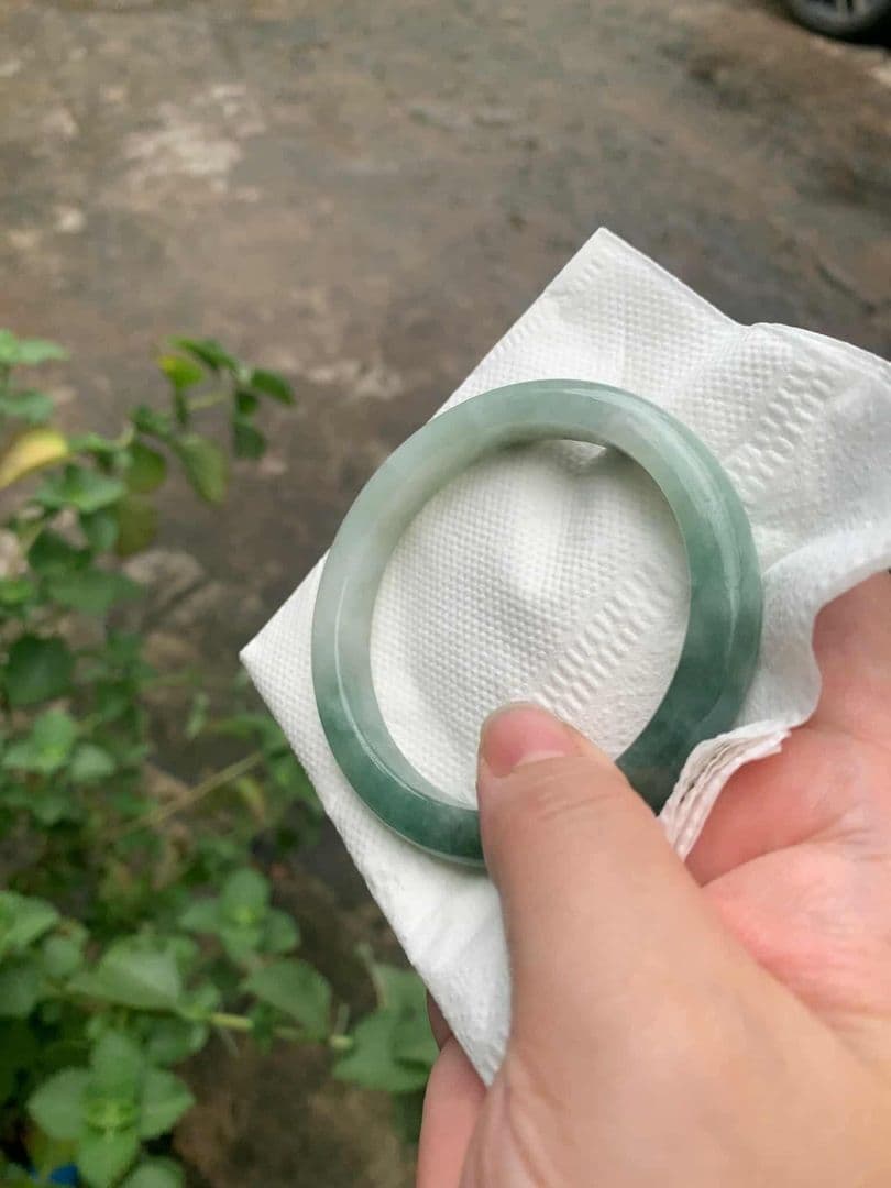 ミャンマー産天然A貨翡翠　緑翡翠バングル　鑑定書付き 58.1 mm