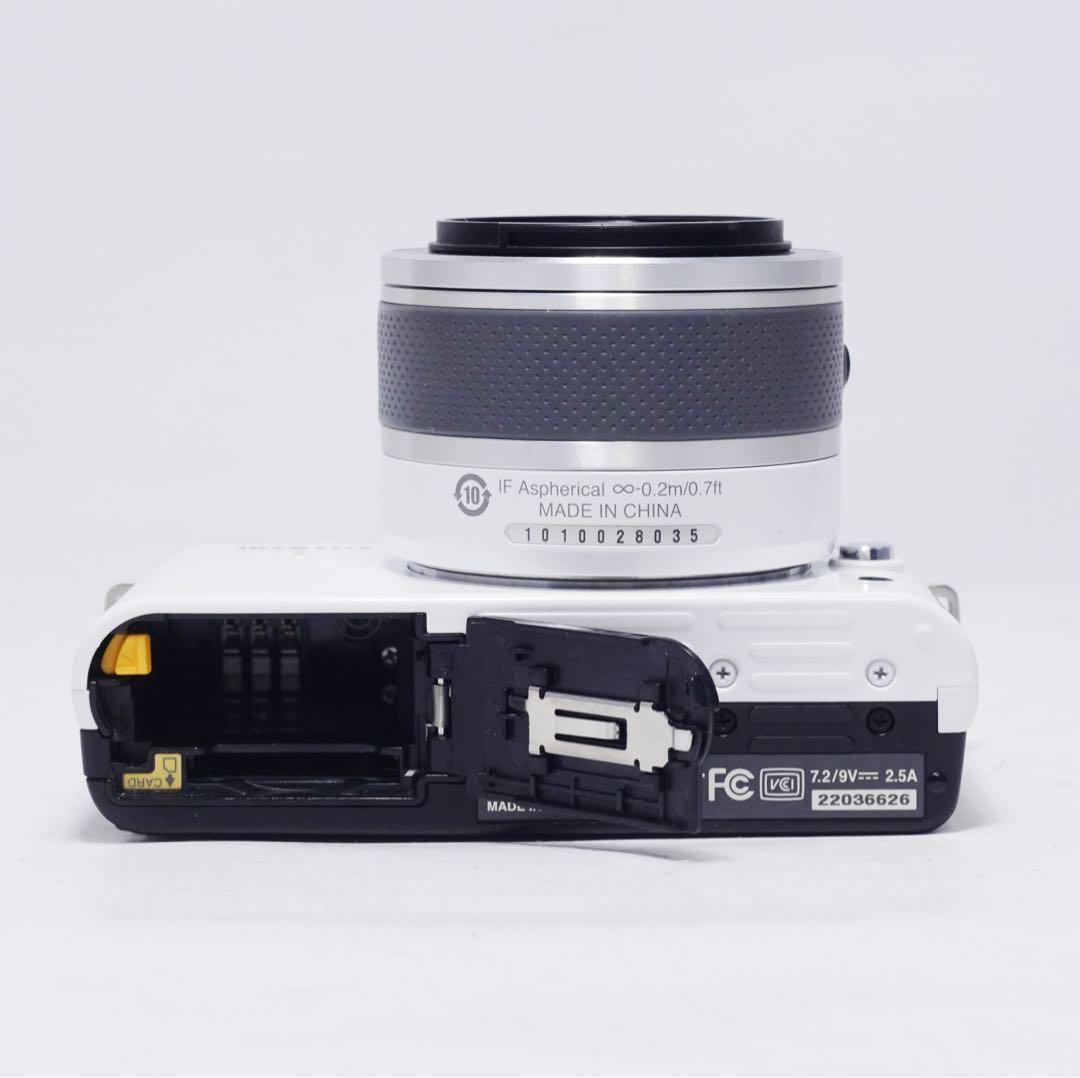 動作確認済 美品 Nikon 1 J1 10-30mm レンズセット ホワイト