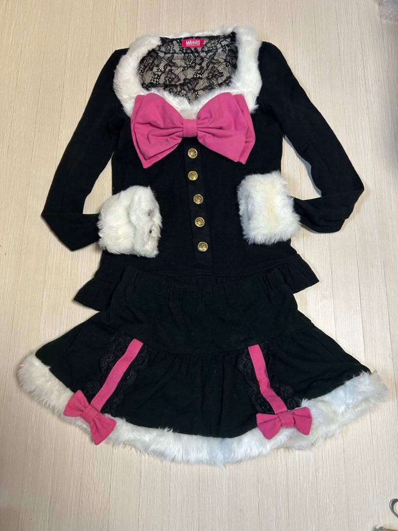 新品 MARS リボンファーセットアップ