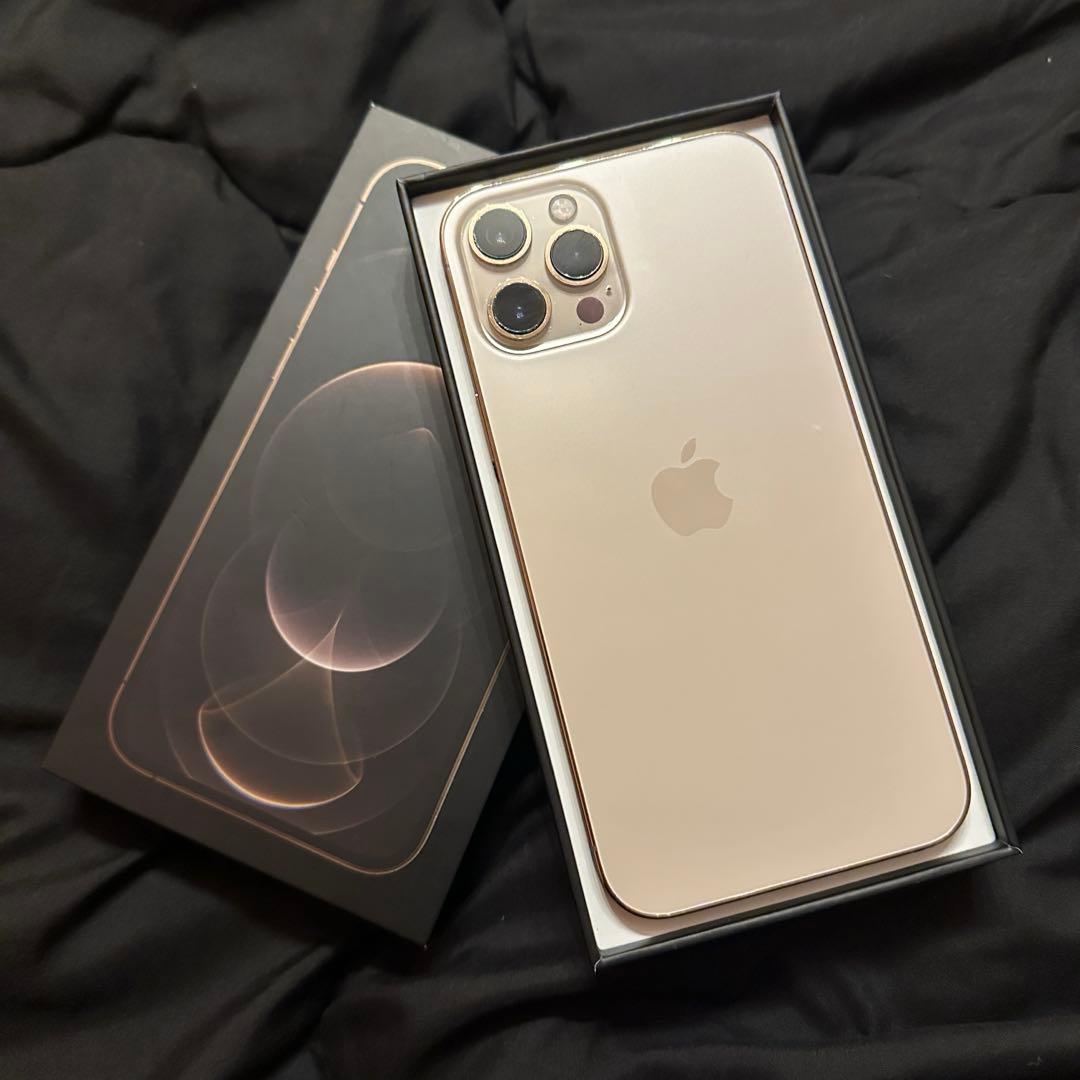 Apple iPhone 12 ProMax シルバー 本体