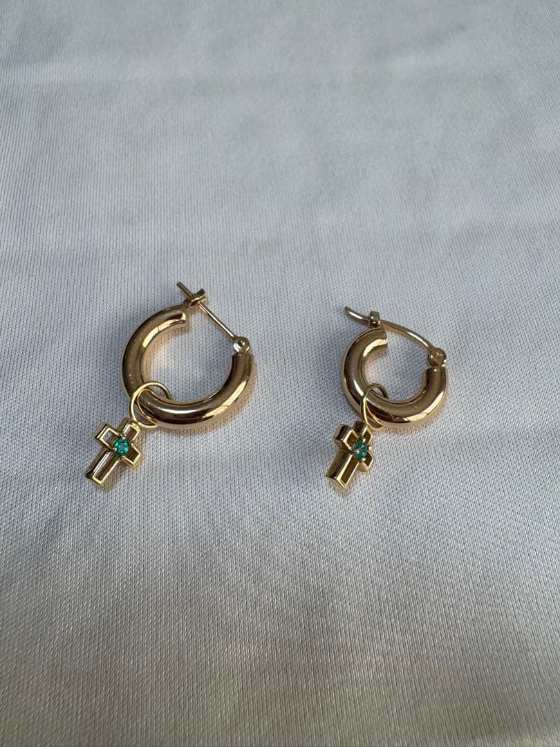 GSTV チャーム18K エメラルド ピアス ピアリング