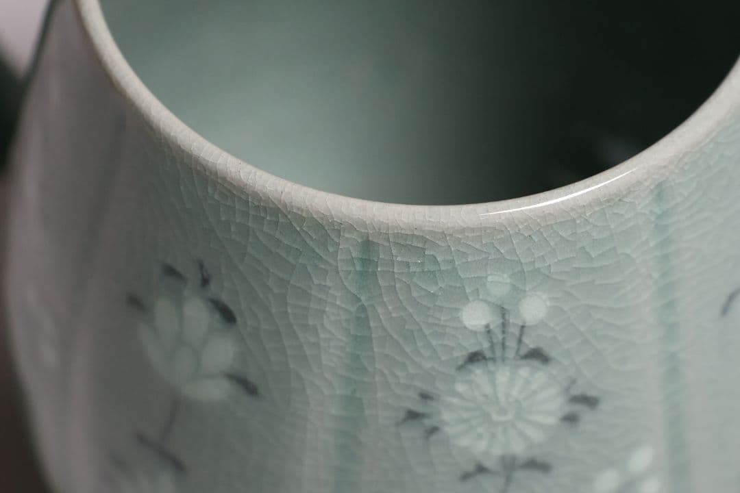 池順鐸 高麗青磁象嵌 蓮菊文 麦酒杯 キリンビアマグコレクション CM176