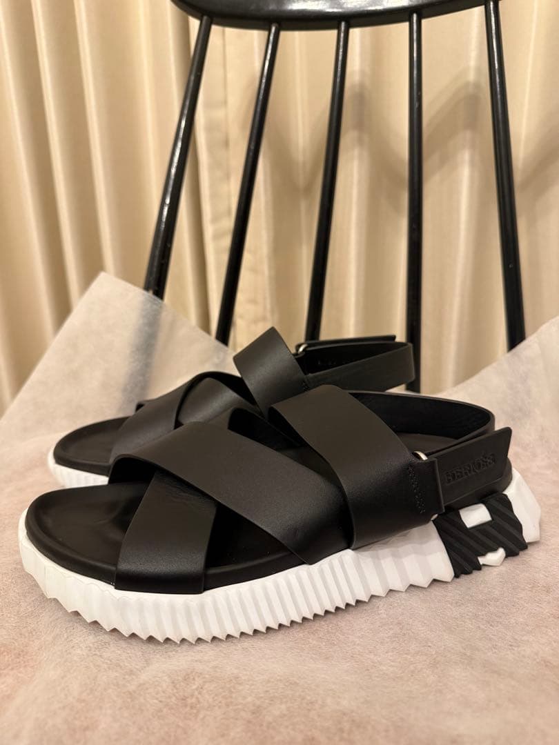 HERMESエルメス　エレクトリックレザーサンダル ブラック 40 メンズ