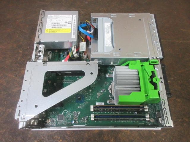 6★送料込★ 富士通 ESPRIMO D588/TX デスクトップPC ジャンク