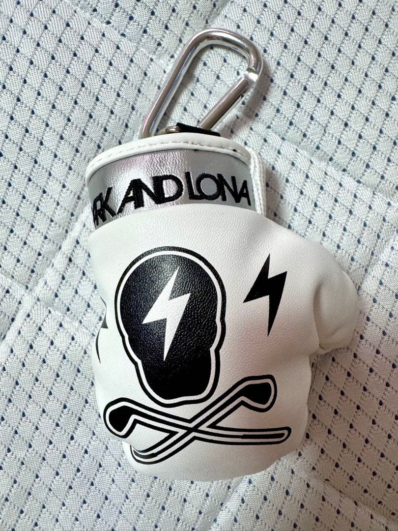 マークアンドロナ　ボクシンググローブ型ボールポーチ超美品✨