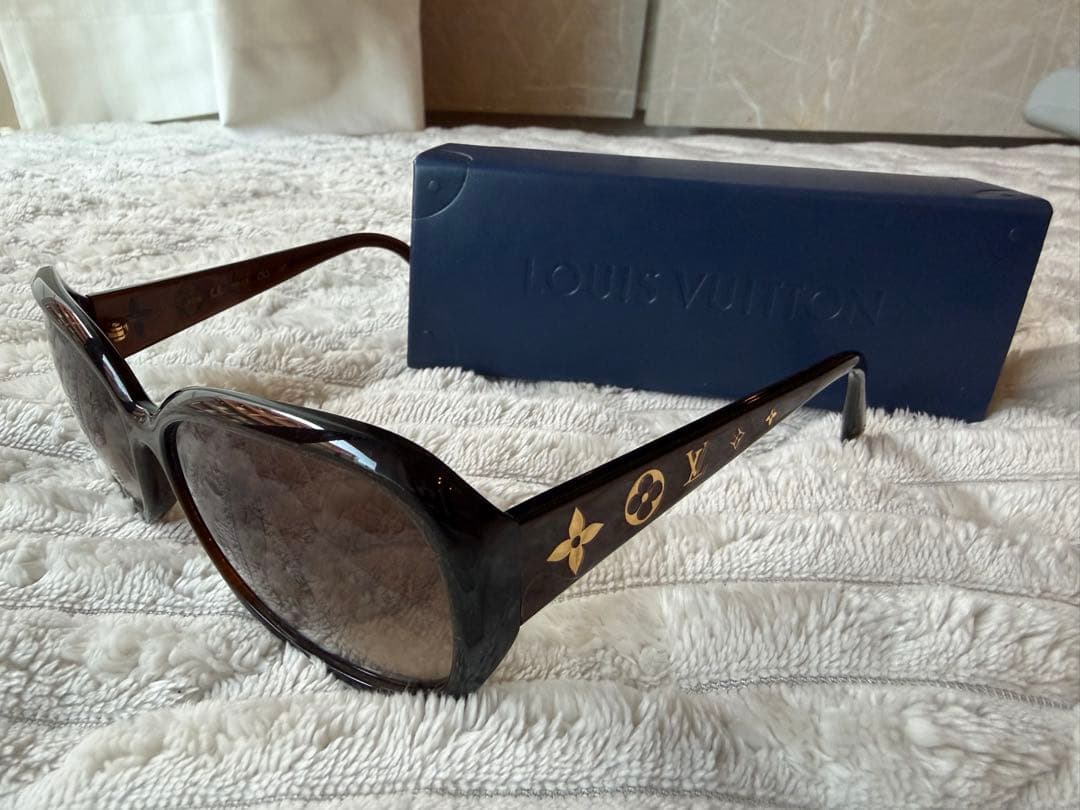 LOUIS VUITTON ブラウン サングラス