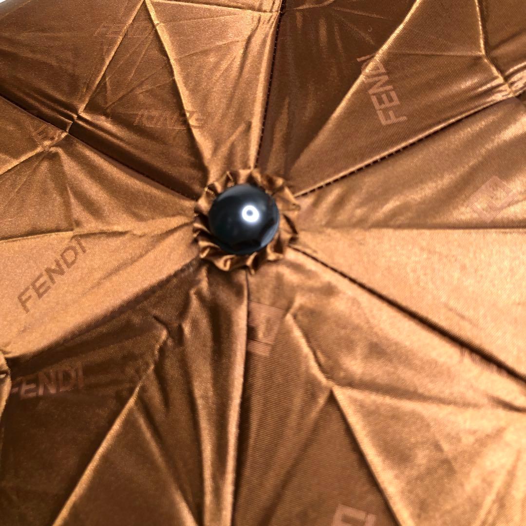 【美品】FENDI フェンディ　折りたたみ傘　ズッカ柄　ブラウン