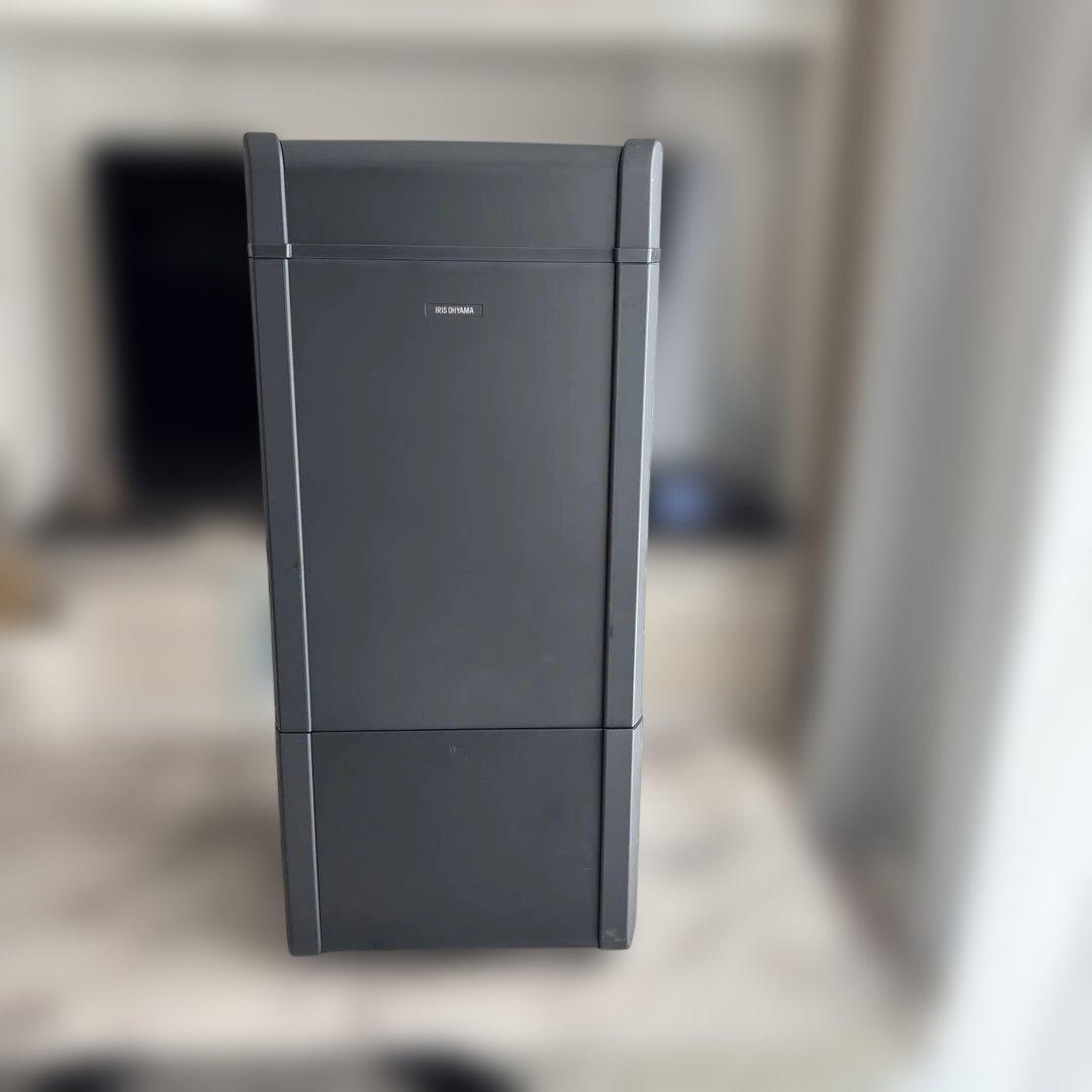 2023年製　アイリスオーヤマ　ハイブリッド衣類乾燥除湿機　除湿機
