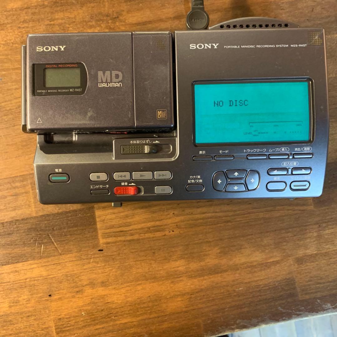 SONYMZS-R4ST 　MD WALKMAN ウォークマン