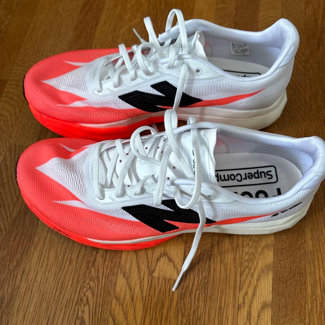 スパイク・シューズ NewBalance FuelCell SuperComp Elite v5