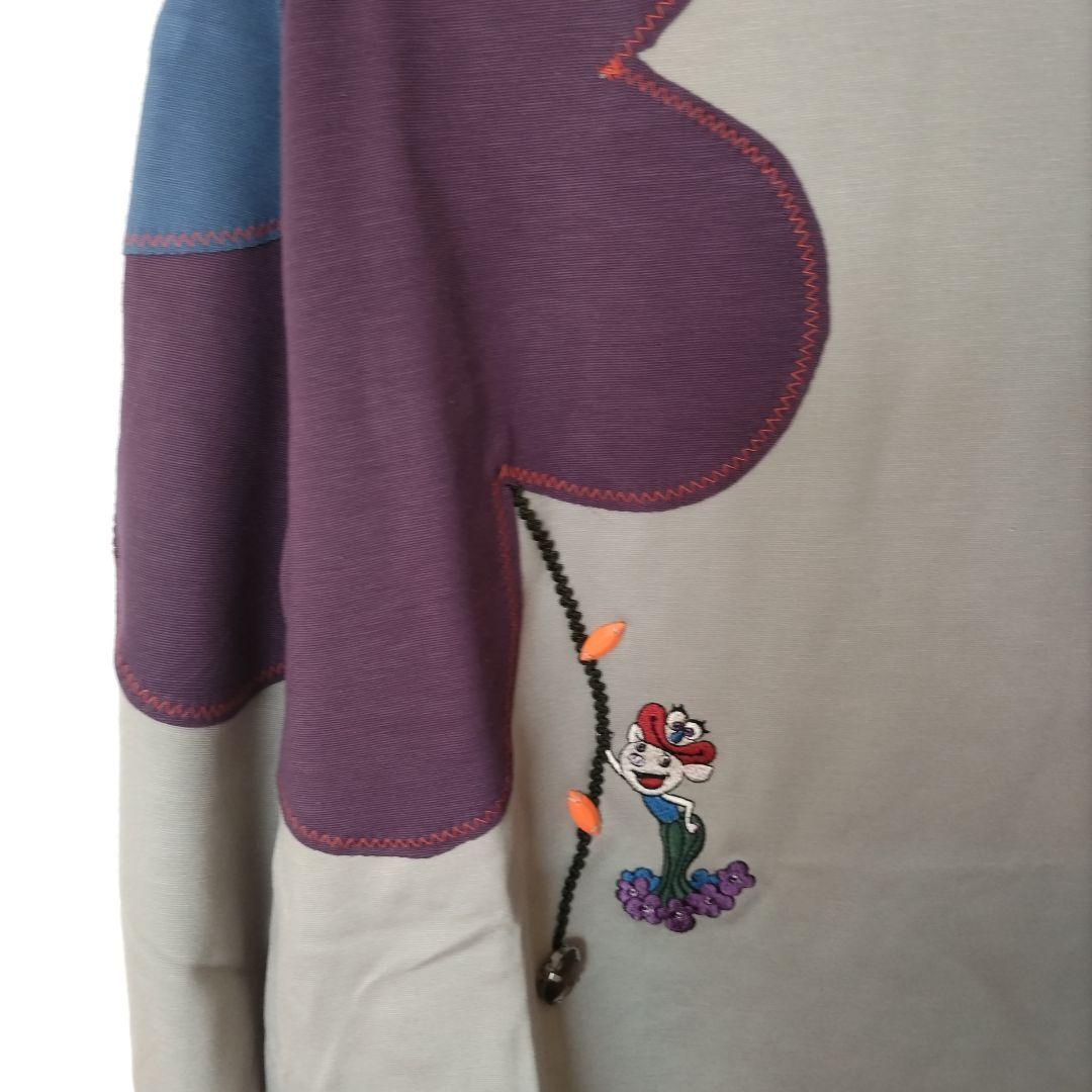 タグ付き　アルベロベロ　　花刺繍付き長袖Tシャツ グレー