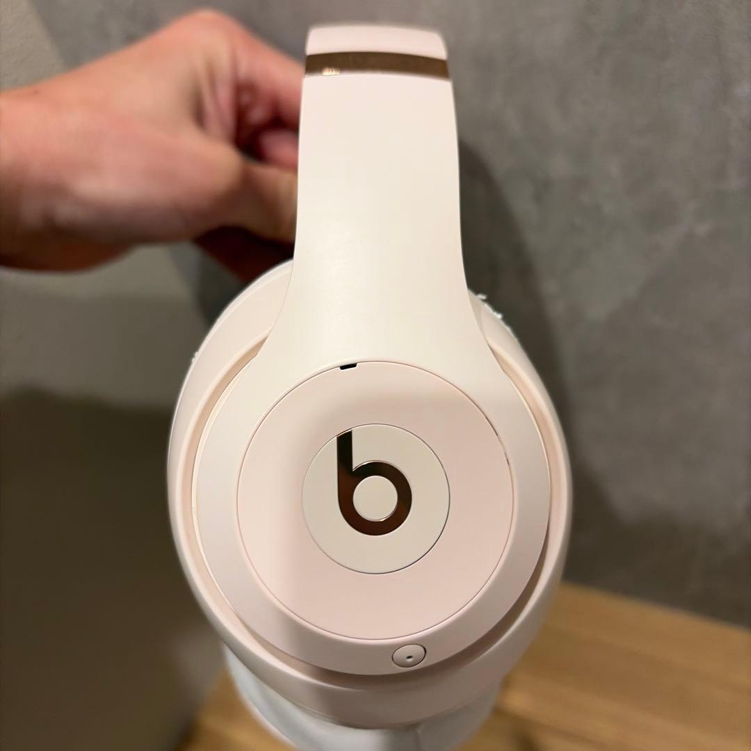 Beats Studio 3ワイヤレス ヘッドホン ホワイト　ゴールド