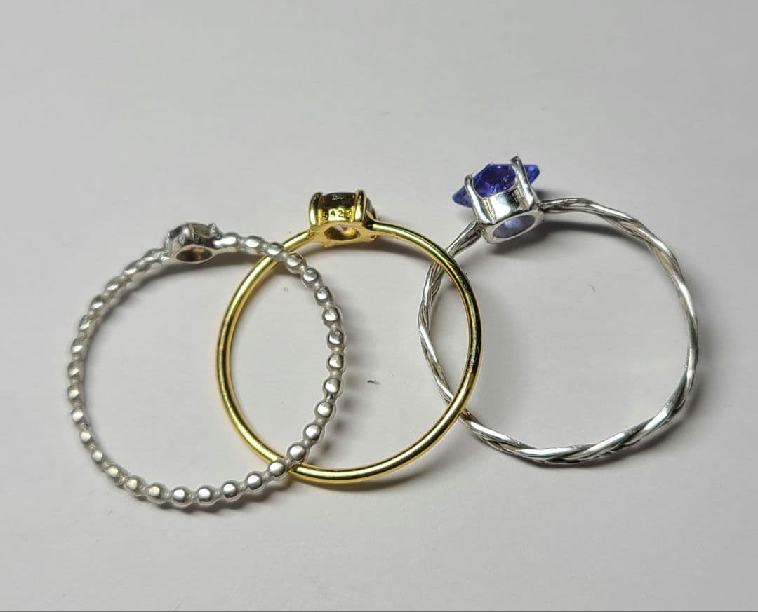 りりギラギラの煌めき美しいです♪★タンザニア産タンザナイトスクエアカット★