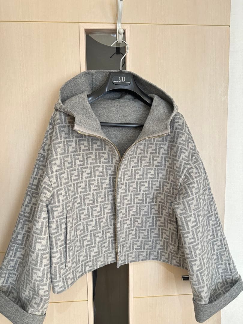 週末値下げ　フェンディ リバーシブル ジャケット グレー