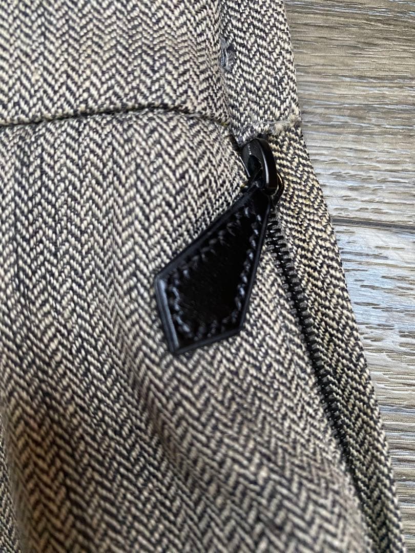 HERMES エルメス　皮モチーフ付　スラックス　パンツ　織り柄 XS