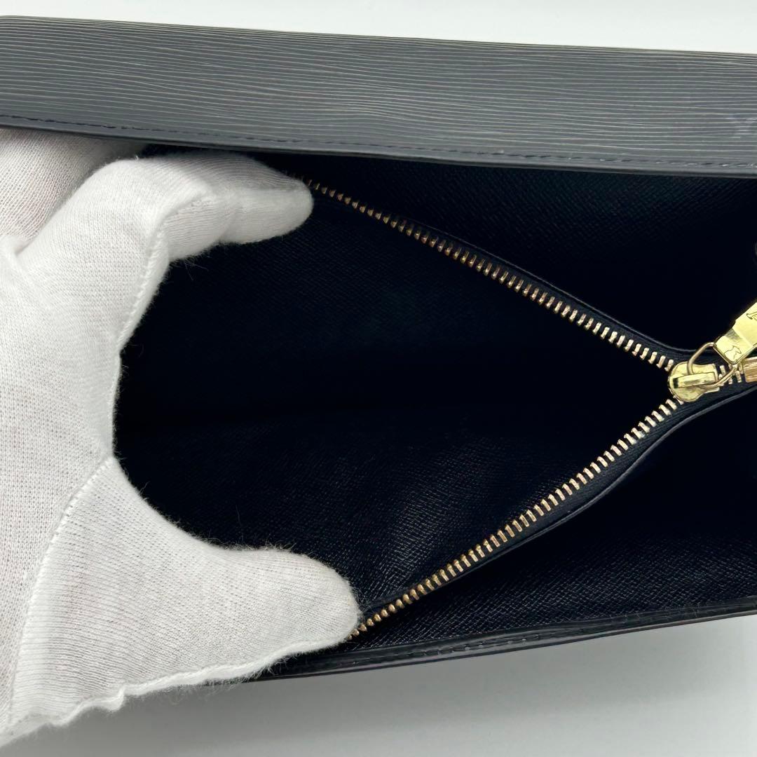 ルイ ヴィトン エピ ポシェット ポルトモネ クレディ ノワール 黒 長財布