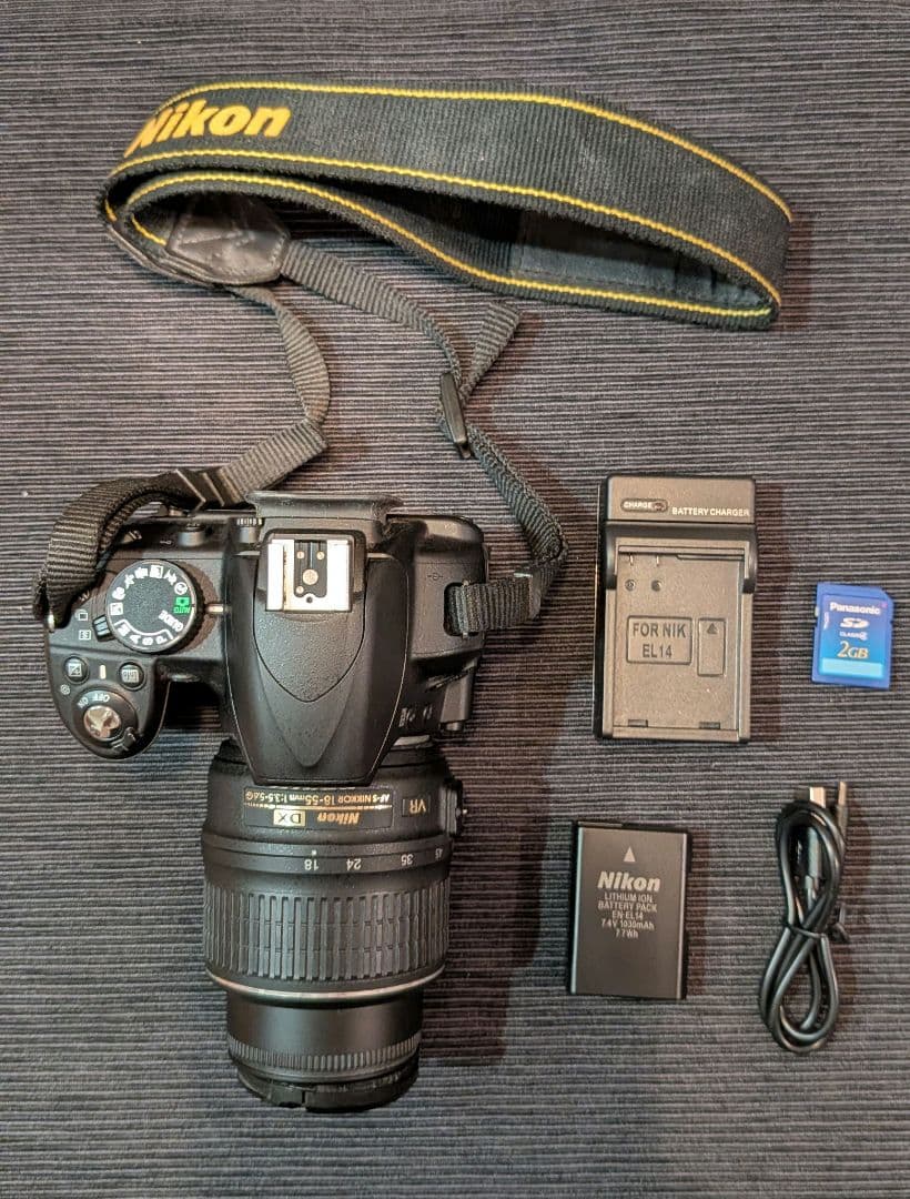 Nikon D3100 レンズキット シャッタ－575枚