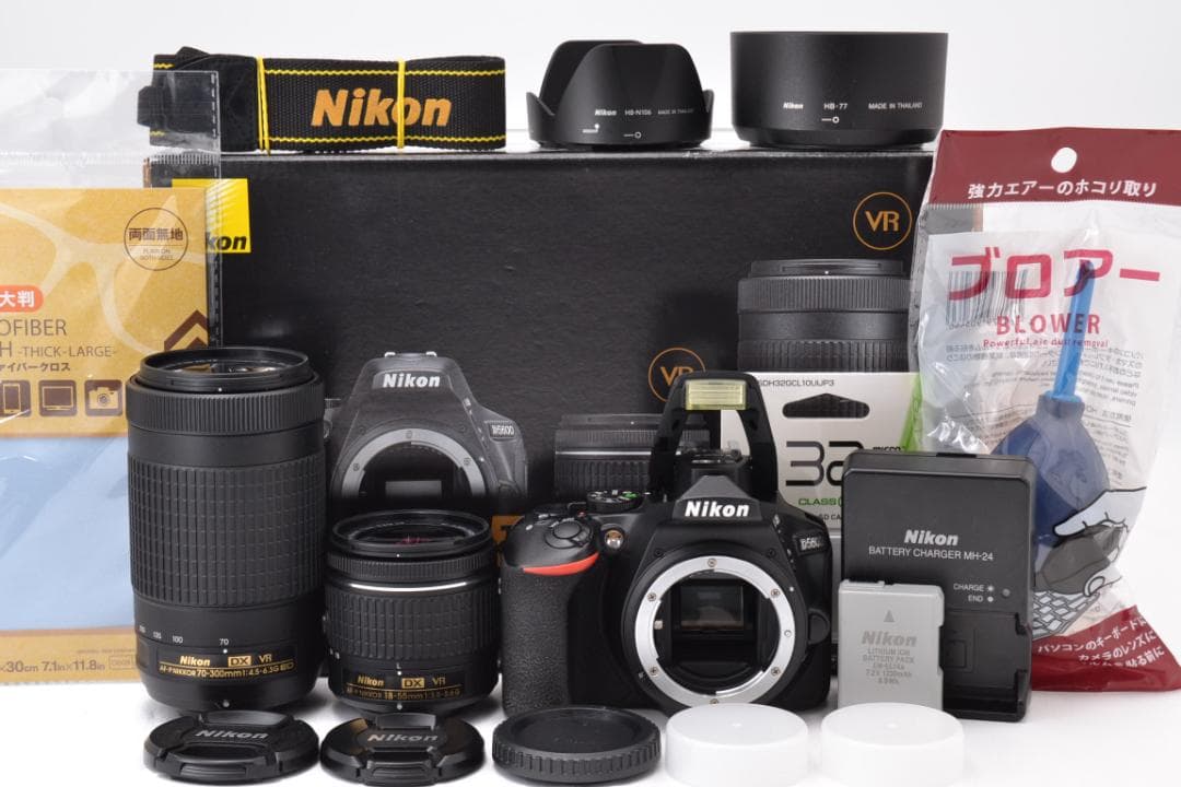 ■ 美品 ■ ニコン　Nikon D5600 ダブルズームキット 元箱付