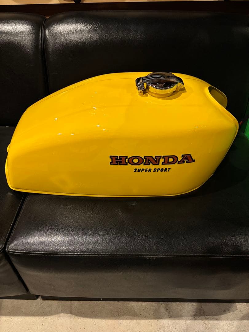 HONDA cb400f タンク イエロー