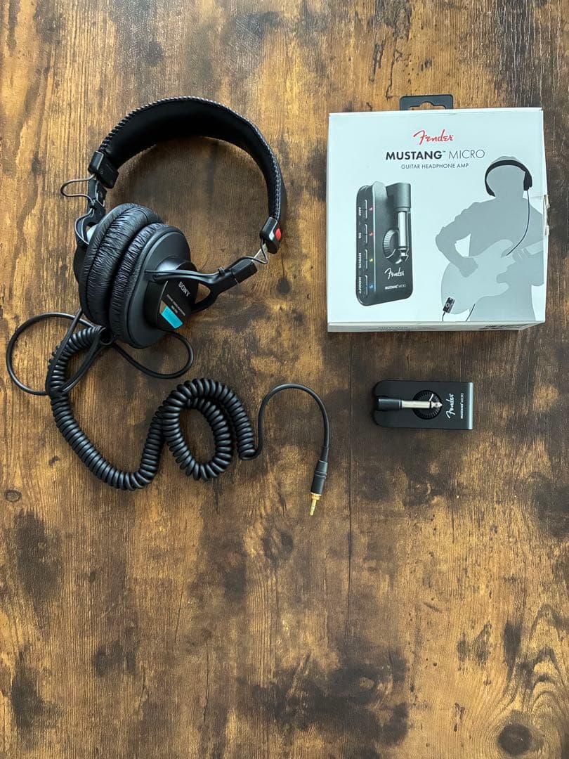 Fender MUSTANG MICRO Sony ヘッドホン MDR-7506