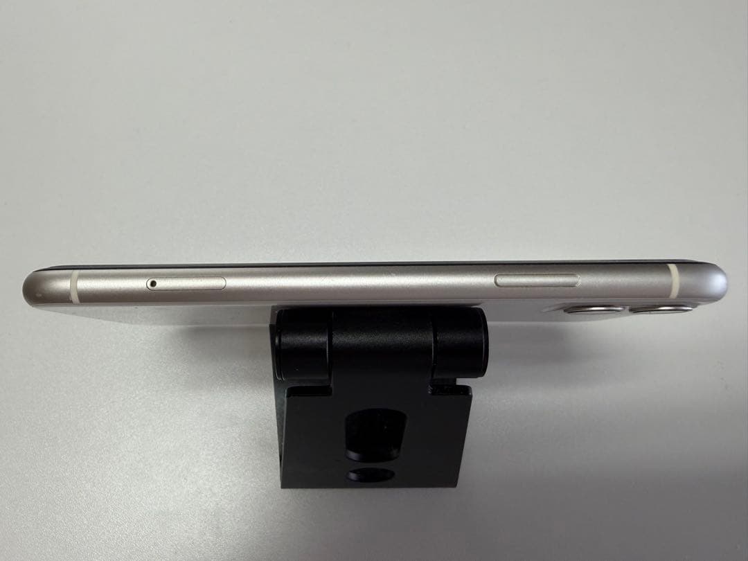 Apple iPhone 11 ホワイト 本体 128GB