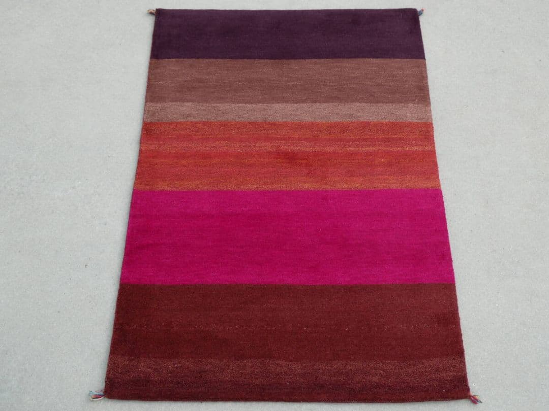 ⏰️年末タイムセール⏰️　184×124cm　ギャッベ　手織　ペルシャ絨毯　ラグ