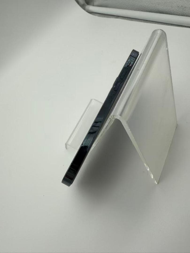 超美品　iPhone 12 Pro 256GB