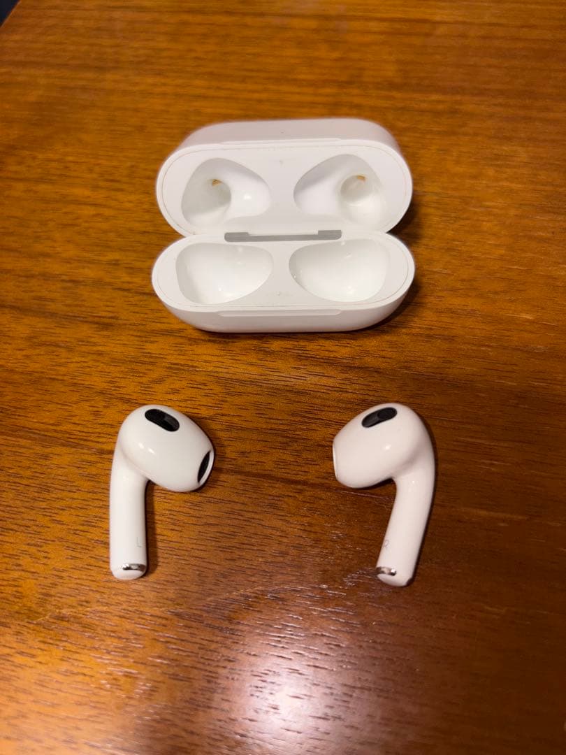 Apple AirPods 第3世代(WirelessChargingCase)