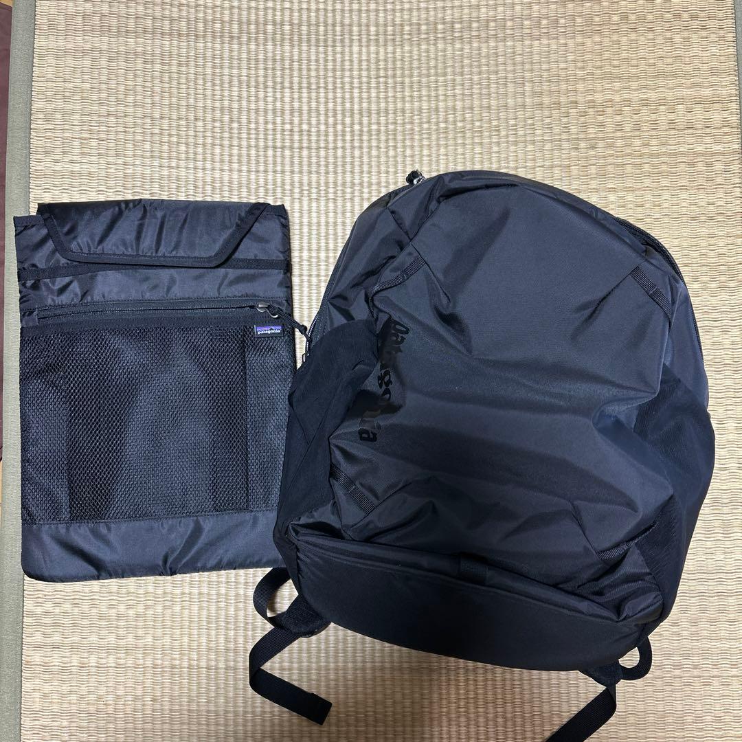 48230 アトム デイパック 24L パタゴニア ブラック
